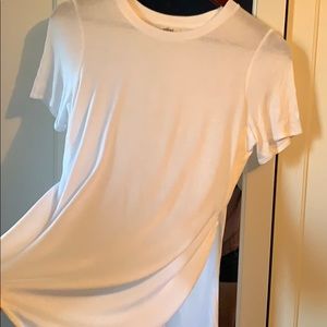 White Wilfred Capucine T-Shirt. NWOT 💕